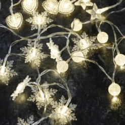 DAY Lyskæde Med 10 LED Lys 1,2 Meter Assorteret