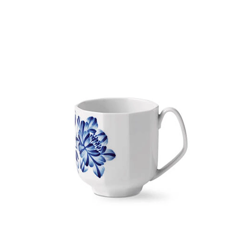 Royal Copenhagen Blomst Krus Kamelia 33 Cl. 3 Royal Copenhagen Blomst Krus Kamelia 33 Cl.