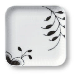 Royal Copenhagen Sort Mega Riflet Firkantet Asiet 9 Cm