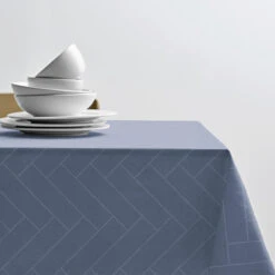 Södahl Tiles Damask Dug Med Staincoat Sky Blue 140 X 320 Cm